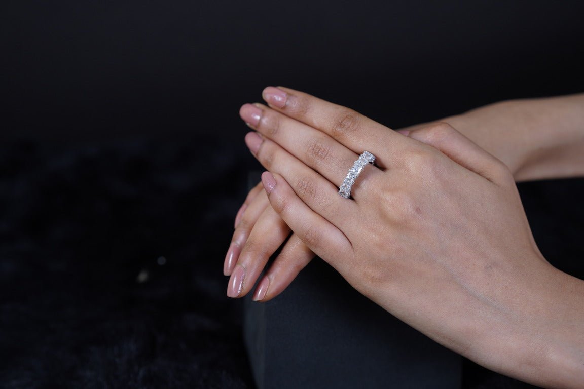 SILVERINGS 925 STERLING SPARKLING SILVER LOVE BAND RING - Silverings