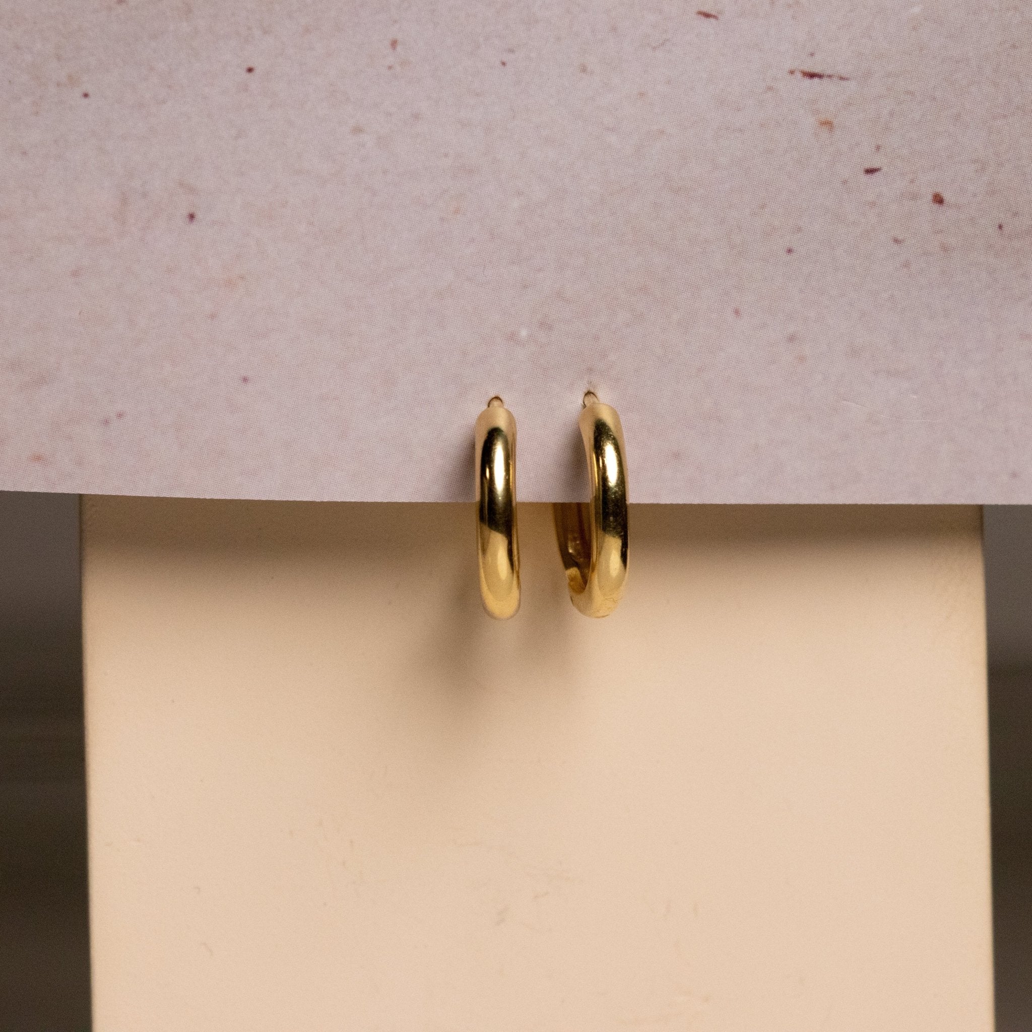 Simple & Classy Gold Hoops - Silverings