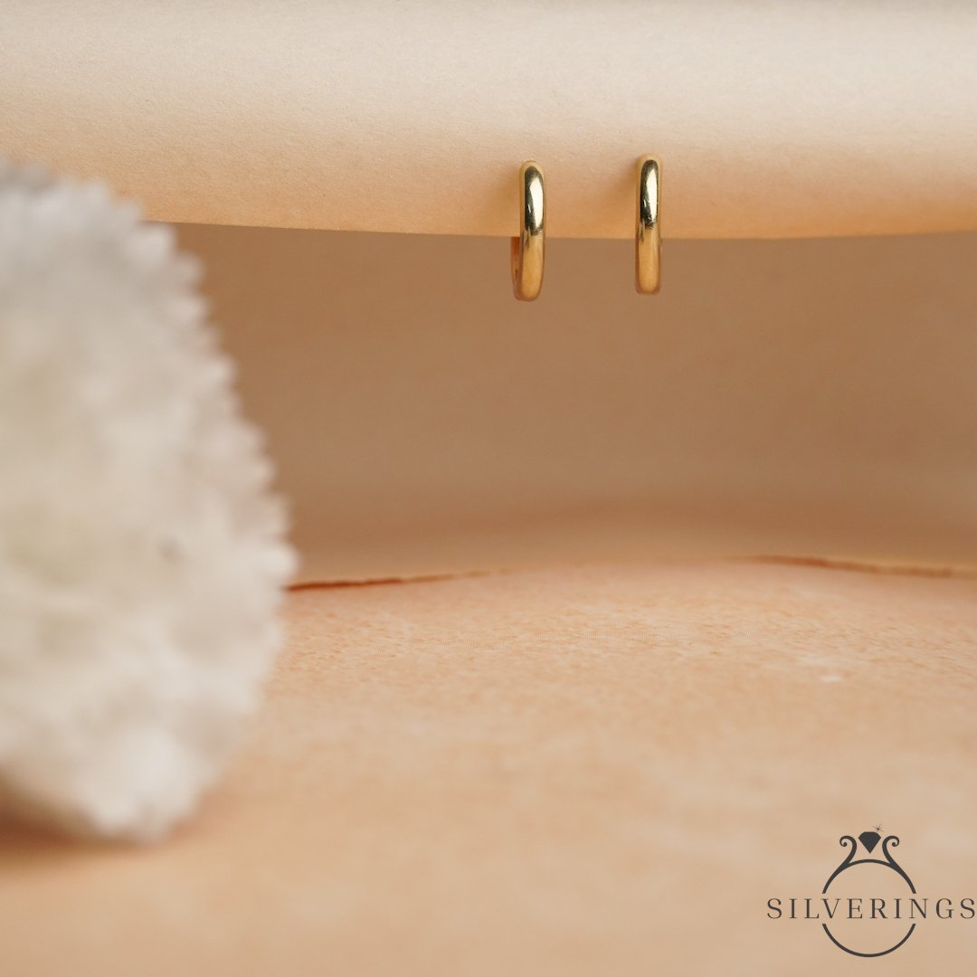 Simple & Classy Gold Hoops - Silverings