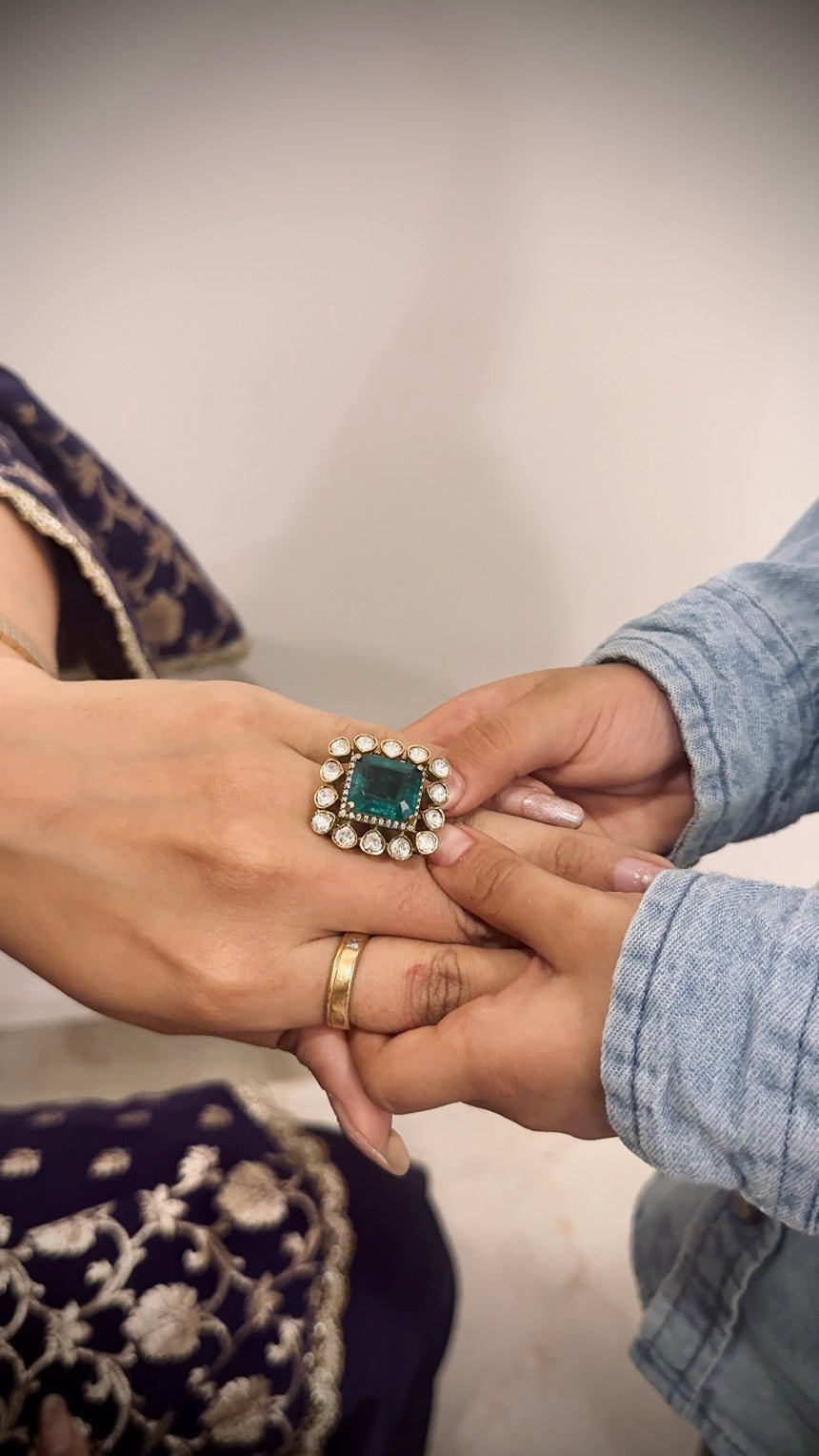 Emerald Empress Moissanite Ring - Silverings