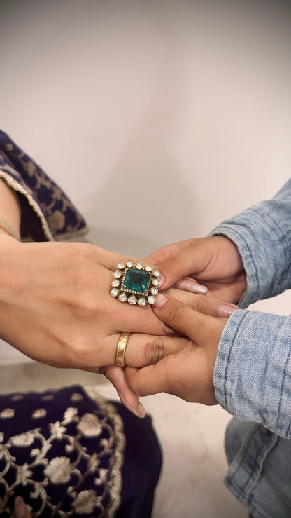 Emerald Empress Moissanite Ring - Silverings