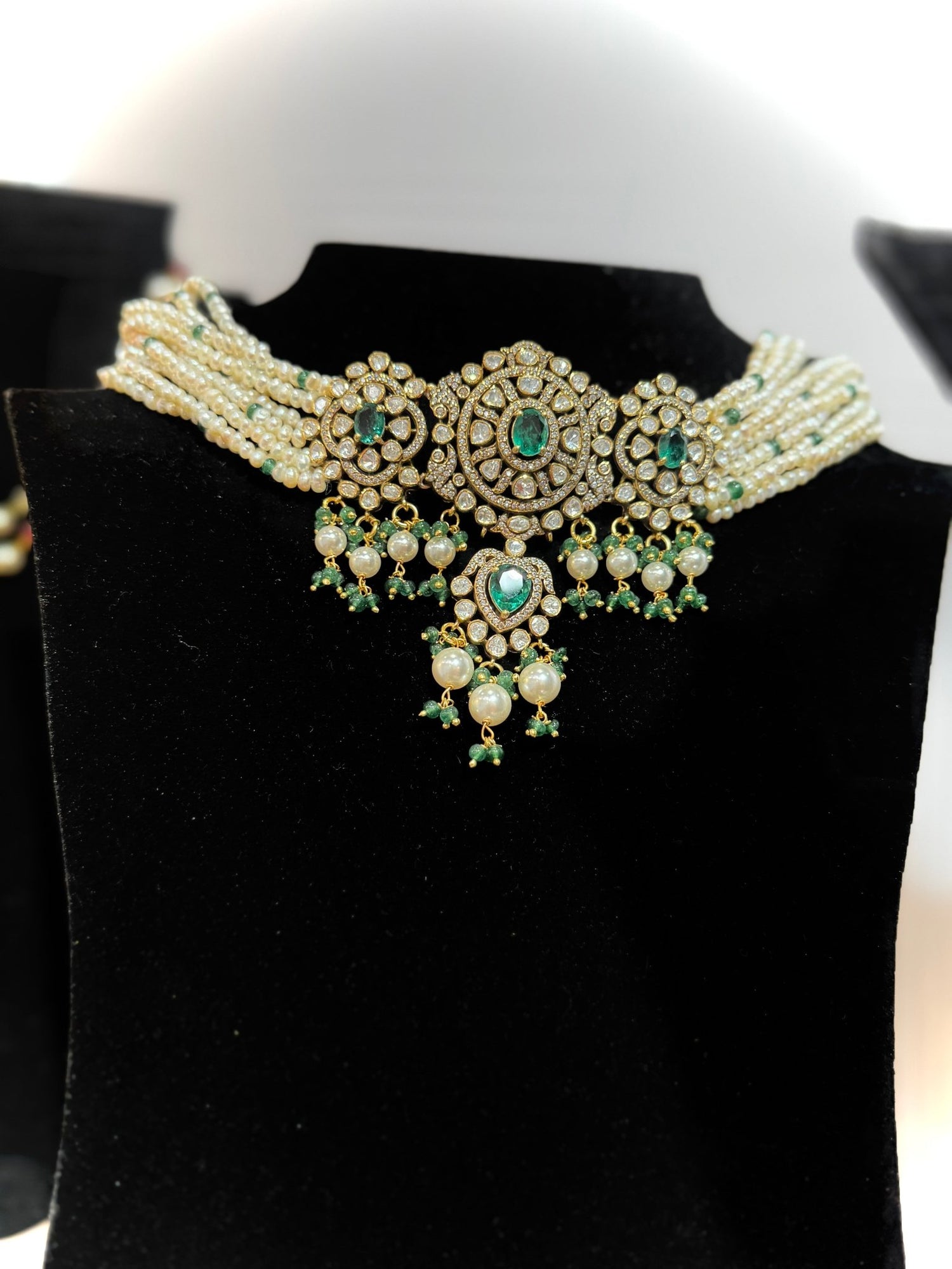 Emerald Royale Pearl Choker - Silverings