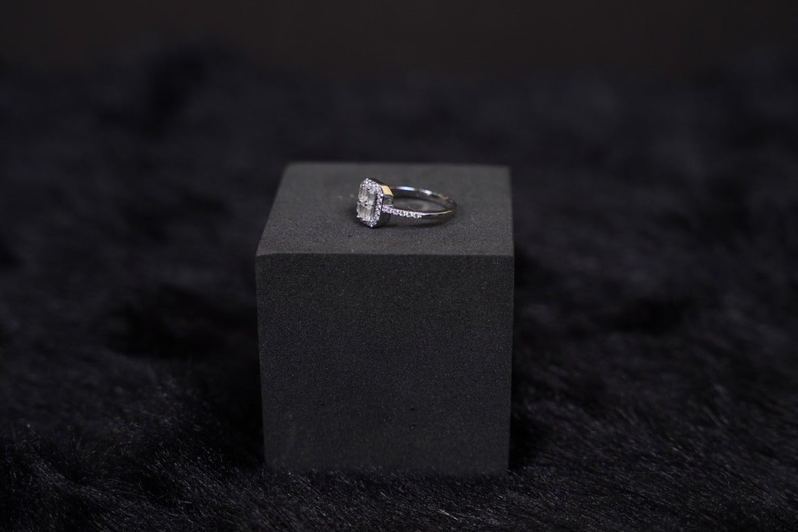 SILVERINGS 925 STERLING CUSHION CUT STONE SILVER RING - Silverings