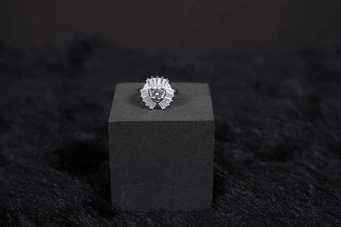 SILVERINGS 925 STERLING ENCHANTED ELEGANCE SILVER RING - Silverings