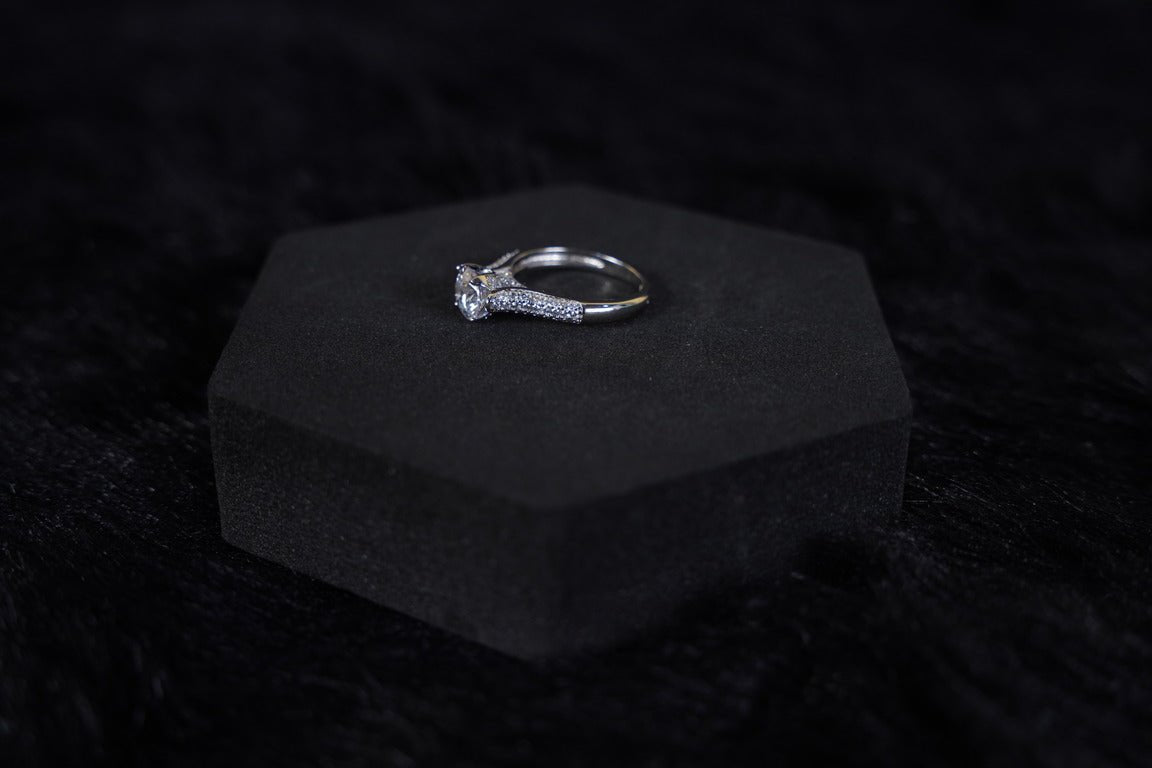SILVERINGS 925 STERLING SOLITAIRE GLAMOUR SILVER RING - Silverings