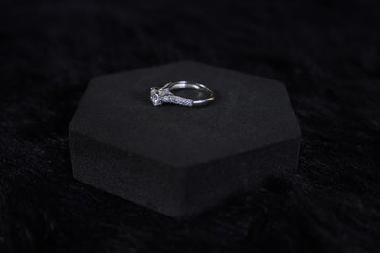 SILVERINGS 925 STERLING SOLITAIRE GLAMOUR SILVER RING - Silverings