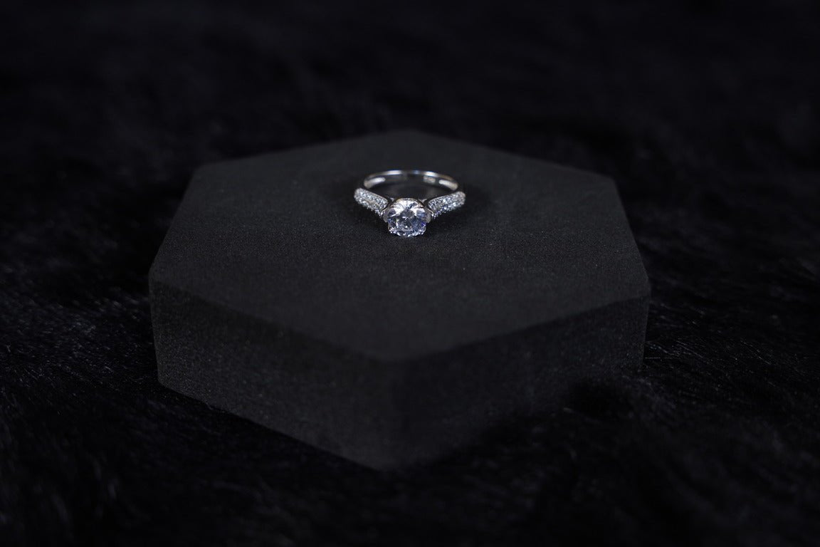 SILVERINGS 925 STERLING SOLITAIRE GLAMOUR SILVER RING - Silverings